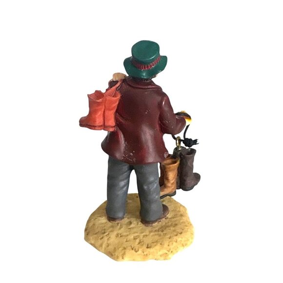 LeMax‎ Caddington, Boy With Boots Hand-Painted Figurine 3" Resin - Picture 3 of 5